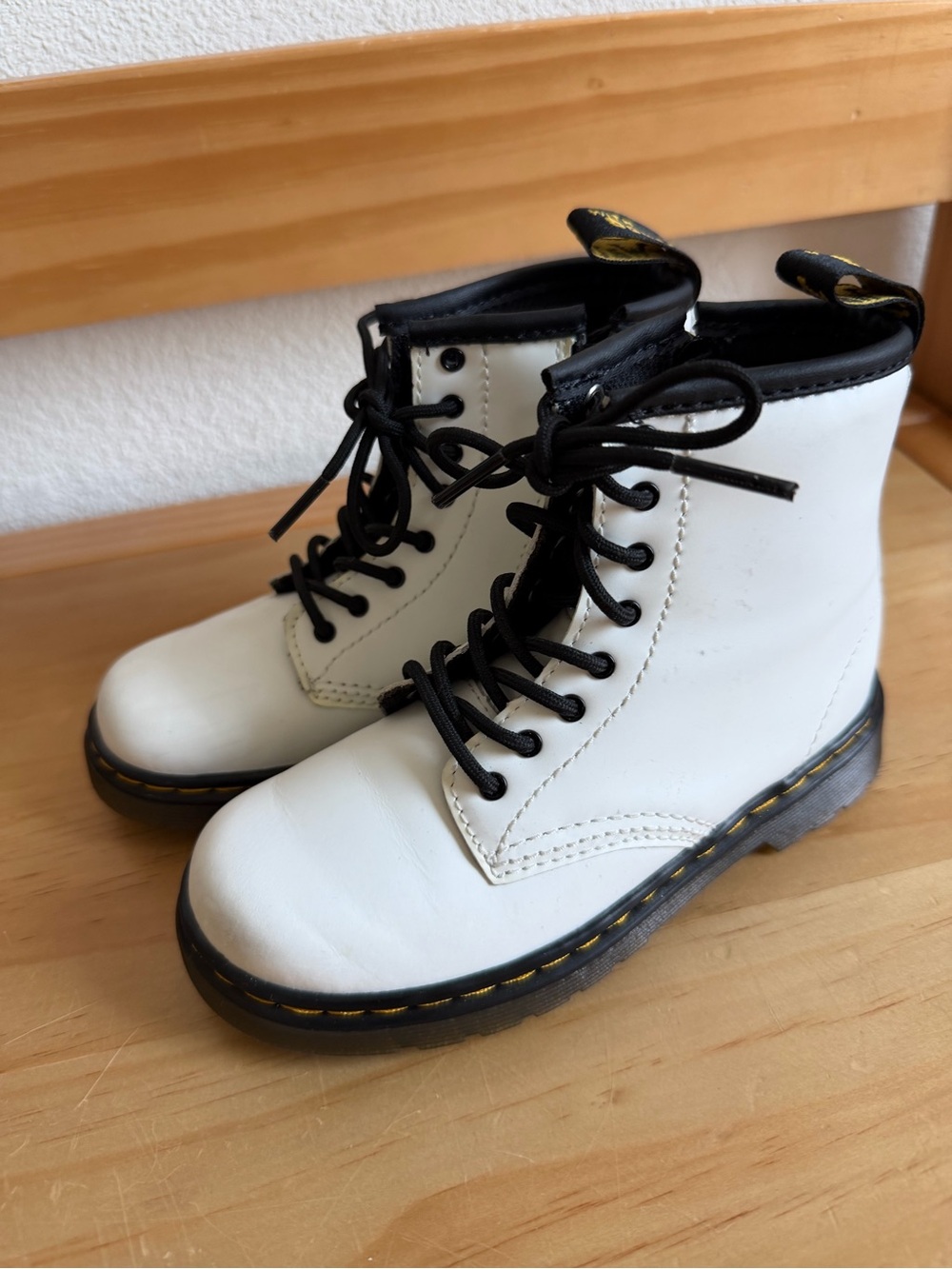 Dr. Martens little Kids White and Black Lace-Up Boots 10